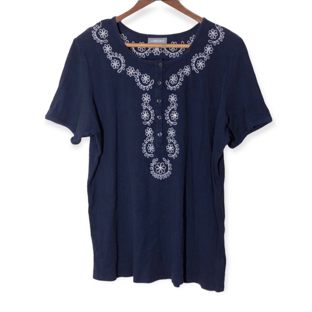 Essentials Embroidered Floral Crinkle Top Womens Plus Size 0X Fall Casual